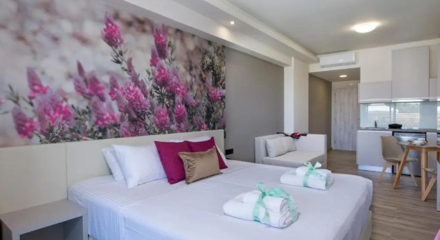 Номер Deluxe Incognito Creta Luxury Suites and More
