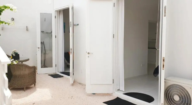 A1 APARTMENT budget at JAN THIEL Curacao, Забронировать Апартаменты/квартира Отели Виллемстад с парковкой, рядом с Jan Theil, Парковка