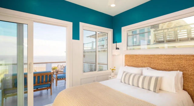 Коттедж Ocean's Eye by Avantstay Beach Front Home w/ Roof Top, Pool & Putting Green!