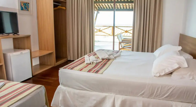 Трёхместный номер Deluxe La Belle Beach Hotel