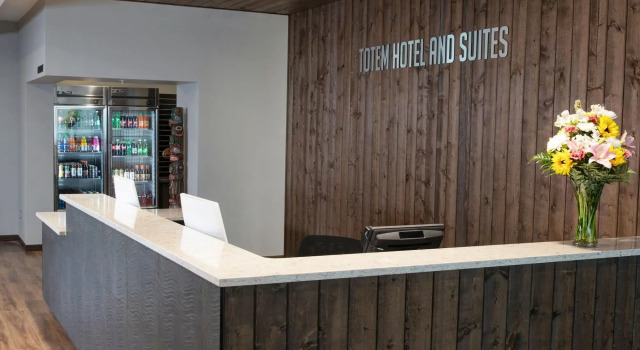 Totem Hotel and Suites