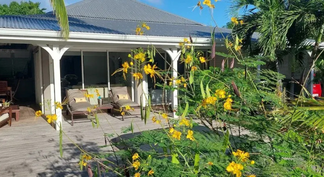 Коттедж Luxury Jardin dO résidence naturiste couples only