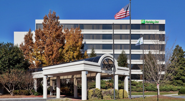 Номер Standard DoubleTree by Hilton Winston Salem - University, NC