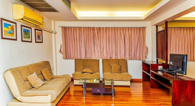 Jolly's Guesthouse