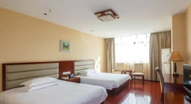 Quanrui Business Hotel