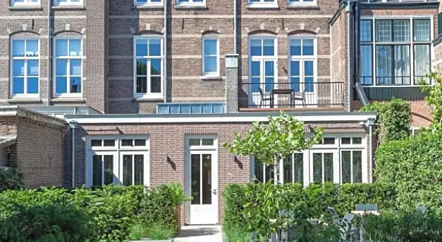 Полулюкс с балконом Hotel Julien