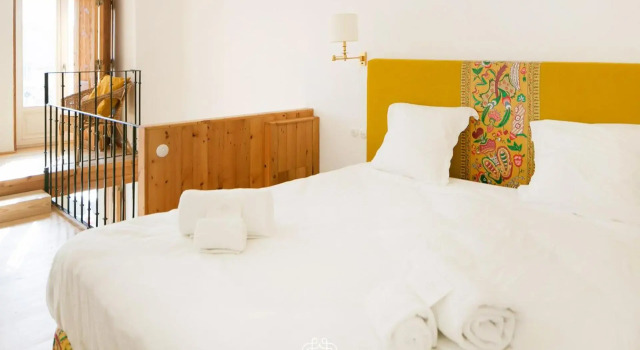 Alfama Deluxe Duplex 53 by Lisbonne Collection, Забронировать Отель Лиссабон Эстремадура, рядом с Money Museum