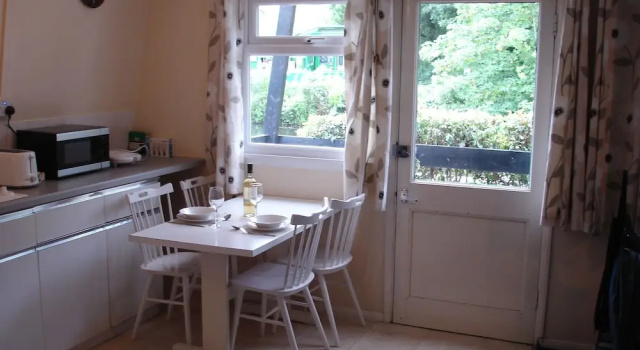 Шале Broxbourne Riverside Chalets