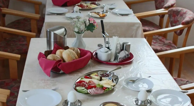 Pension zum Kleistpark, Reservar Hotel Frankfurt an der Oder Brandemburgo