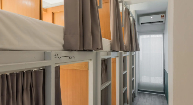 Кровать в общем номере Bunk & Bilik Hotel Jalan Ipoh