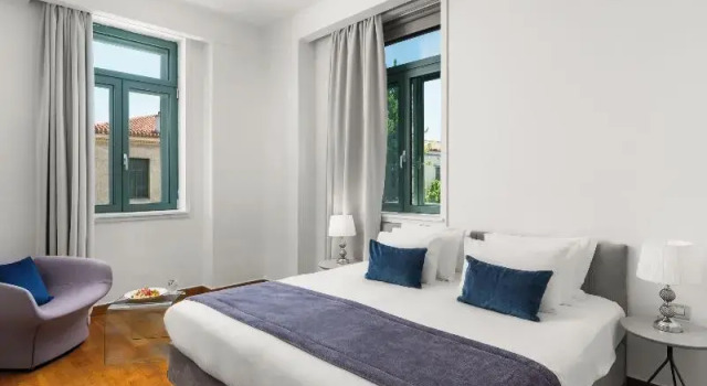 Полулюкс с красивым видом из окна Athenaeum Eridanus Luxury Hotel