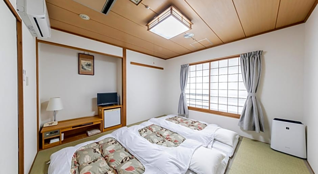 Номер Japanese-Style Dai-ni Sunny Stone Hotel