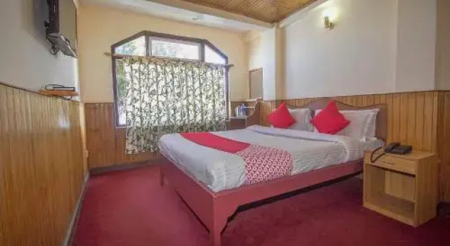 Monarch Hotel By OYO Rooms, Prenota Hotel Kalimpong West Bengal