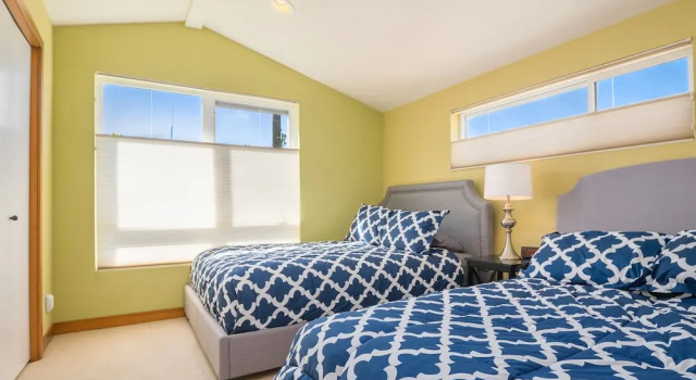 Seattle Vacation Home-18th Ave Townhome, Забронировать Дом для отпуска Виллы Сиэтла, рядом с Баптистская церковь Горы Сион, Вилла