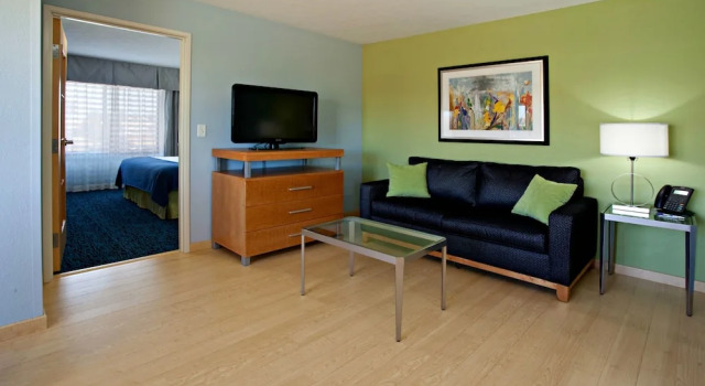 Люкс c 1 комнатой Holiday Inn Express Hotel & Suites Rock Springs Green River by IHG