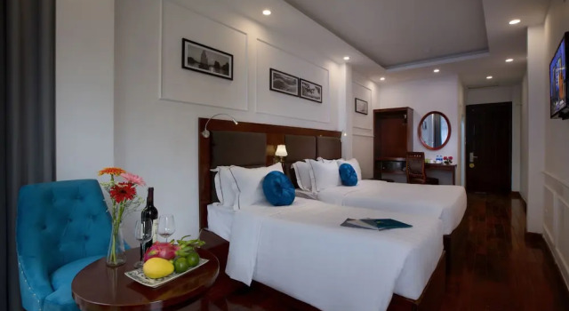 Номер Standard с балконом и с панорамным видом Antique Angel Hotel