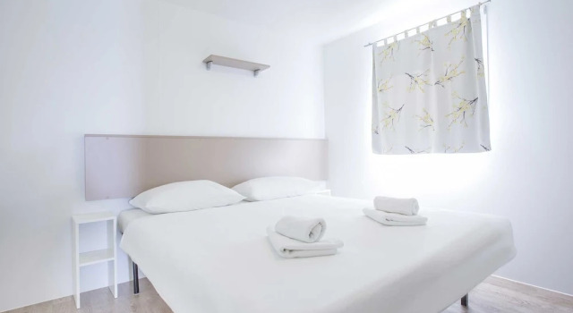 Comfortable Chalet With 2 Bathrooms, Near Trogir, Buchen Sie Chalet Hotels in Gespanschaft Split-Dalmatien mit Pool, Schwimmbad