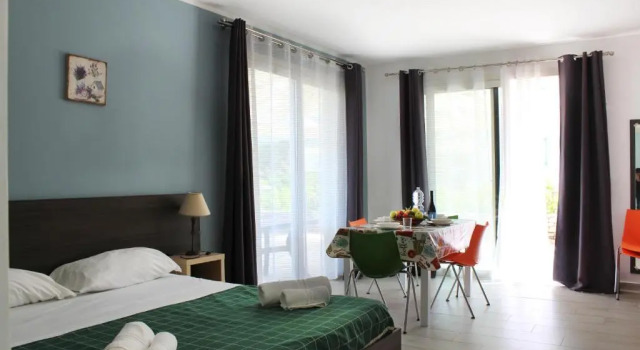 Borgo Aranci - Monolocale Salice - 17A, Забронировать Отель Отели Кастелламмаре-дель-Гольфо с парковкой, Парковка