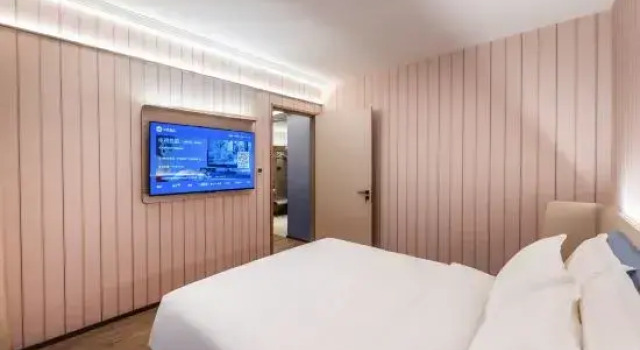 Люкс Deluxe HanTing Hotel (Tianjin Dagang Oilfield Sanhaoyuan Pedestrian Street)
