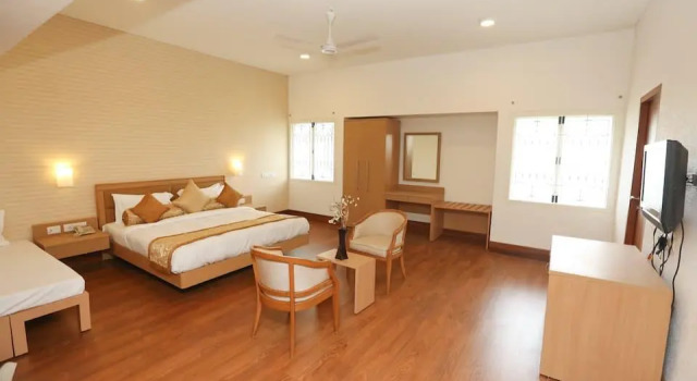 Avenue 11 Boutique Residences