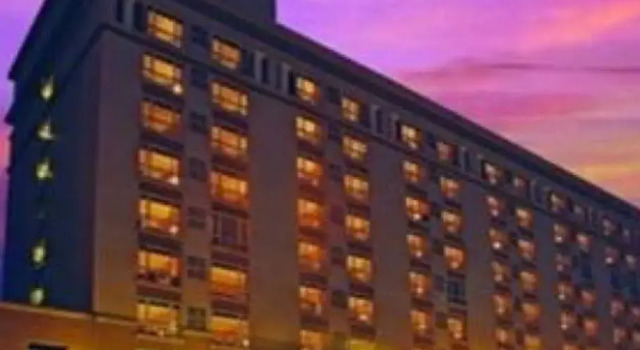 Zhongshan Jinbai Hotel, Boek Hotel Hotels in Guangdong met parkeren, Parkeren