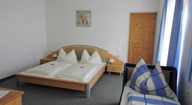 Haus Obermoser, Rezerwuj Hotel Hotele w Salzburg z parkingiem, Parking