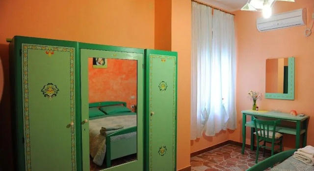 B&B Antoclo Di Concas Angela Margherita, Забронировать Отель «постель и завтрак» Виллачидро Коста Верде