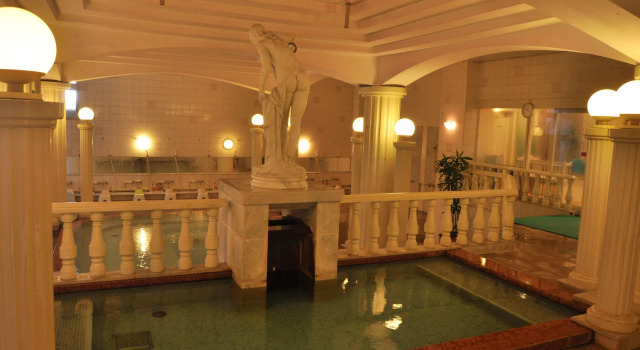 Tamana Onsen Hotel Shirasagi, Rezervovat Hotel Hotely v Kumamoto s parkováním, Parkování