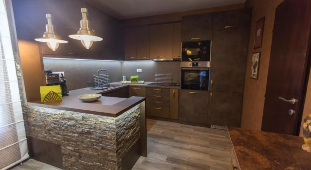 Коттедж с 5 комнатами Villa ASTRUM HOUSE