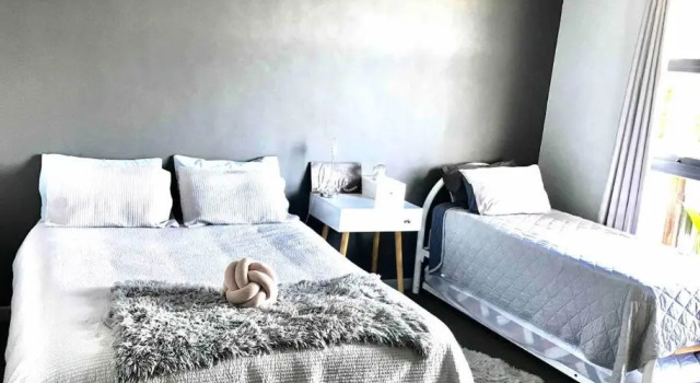 Modern comfort, central 2 bedroom apartment