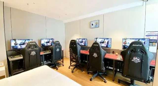 Кровать в общем номере Chongqing Qijiang Wanda Art Racing Space E-Sports Hotel (Aegean Shopping Center)