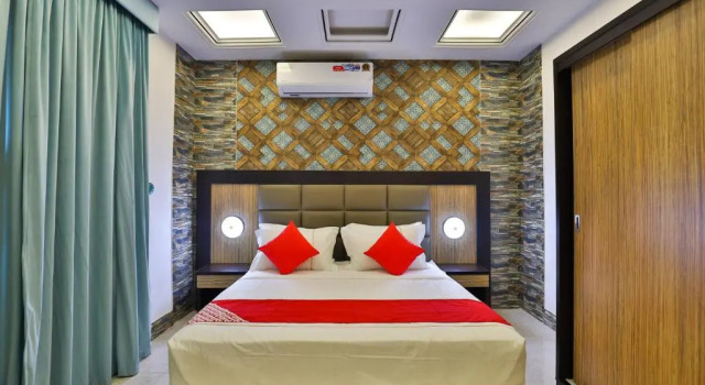 Esfrine Hotel Apartment by OYO Rooms