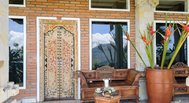 Lakeview Eco Lodge