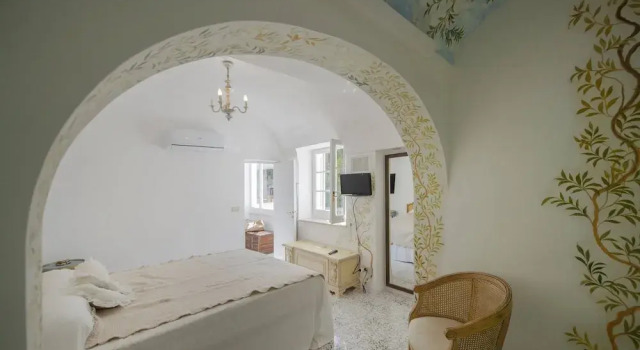 Tragara 12c Art House Luxury Shopping, Book Hotel Capri Capri Island