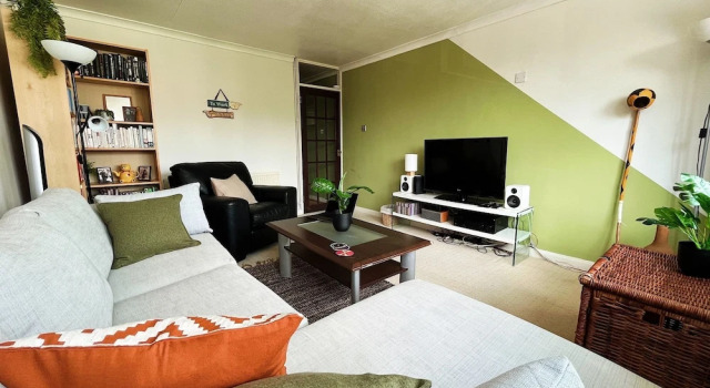 Spacious 2 Bedroom Apartment in Cricklewood