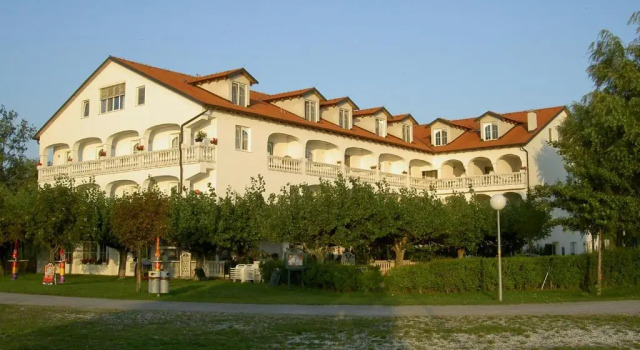 Seehotel Herlinde, Rezervați Hotel Hoteluri SPA în Seewinkel, SPA