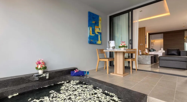 Люкс с балконом Kudo Hotel & Beach Club (Adults Only)