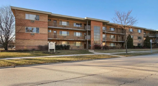 Lush 1BR Apt in Quiet Arlington Heights