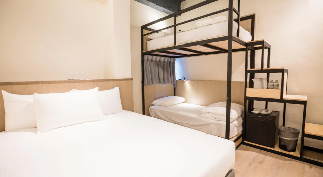 Traveller-Inn Day Moon Hotel