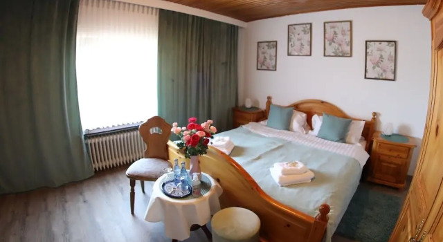 Hotel-restaurant Zum Burgkeller, Rezervați Hotel Bruchweiler Rheinland-Pfalz