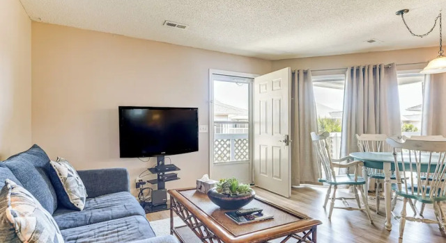 Walk to Beach: North Myrtle Condo!, Забронировать Апартаменты/квартира Апартаменты Южной Каролины, Апартаменты/квартира