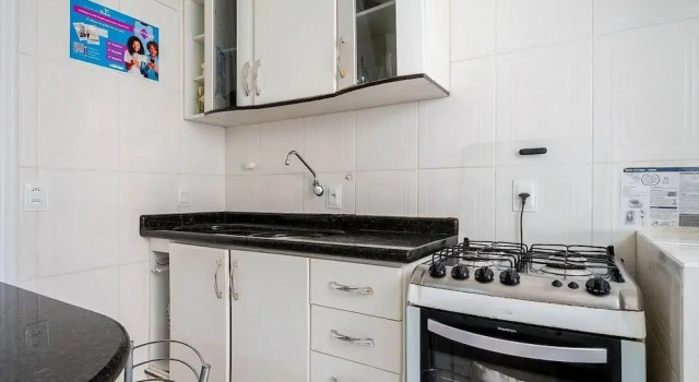 2 Bedroom apt 100m From th Central Beach BC Edg402