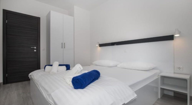Apartments Jakov, Rezerwuj Apartament Hotele w Split Region z parkingiem, Parking