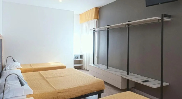 Четырёхместный номер Standard Hotel Doria