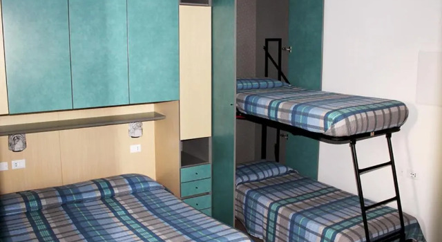Четырёхместный номер Standard с видом на море Hotel Ondina