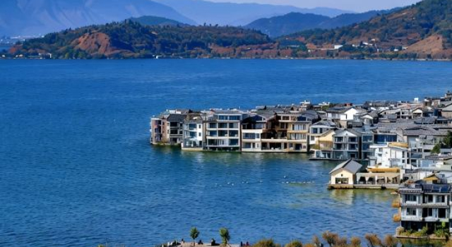 Dali Jiuli. Tingshan Scenic Vacation Homestay (Shuanglang Ancient Town), Boek Hotel Hotels in Dali met parkeren, Parkeren