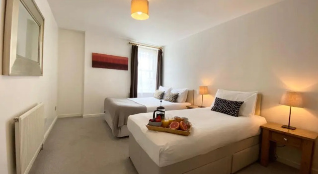 Апартаменты c 1 комнатой Apartment Next to Victoria Station