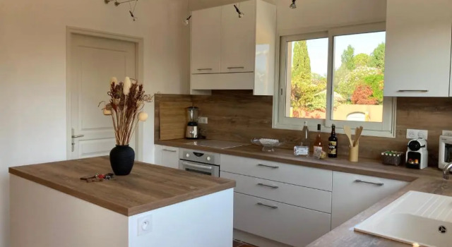 Коттедж Villas CALA CORSA 4 Chambres - CALA ROSSA Porto-Vecchio - Villa entièrement climatisée à 5 minutes à pied de la plage Cala Rossa