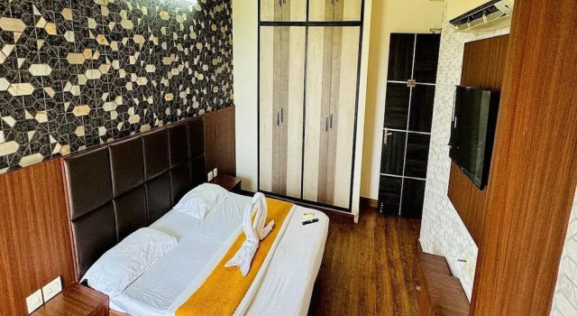 Номер Deluxe с балконом Hotel Raj Villa