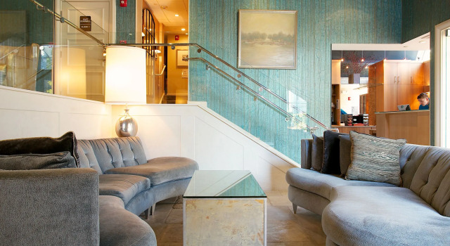 Hotel Veritas